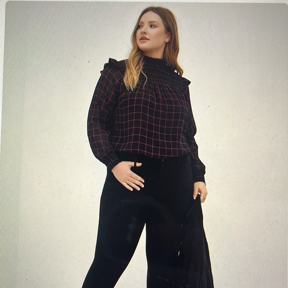 Torrid Crinkle Chiffon Smocked Neck Blouse - Size 3X - Picture 2 of 13